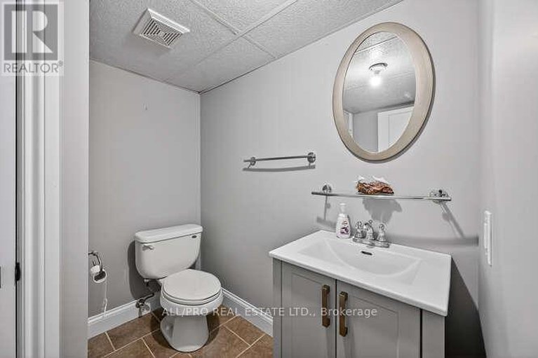 28721991/1144-rideau-bend-crescent/manotick-east-to-manotick-station/ottawa/ontario/K4M1B5_31
