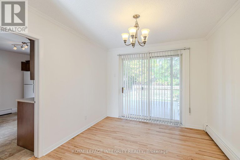 28882629/135-desmond-avenue/glencairnhazeldean/ottawa/ontario/K2L1E8_12