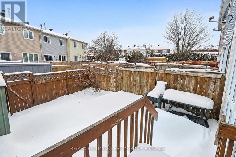 29229076/1970-wildflower-drive/queenswood-heights-south/ottawa/ontario/K1E3V4_26