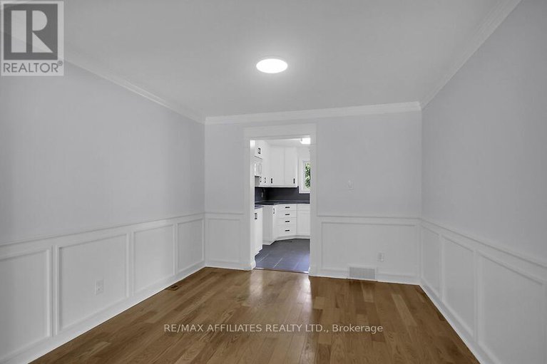 29024113/23-tamblyn-crescent/katimavik/ottawa/ontario/K2L3A5_9