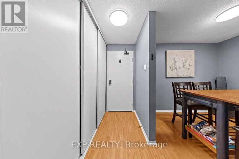 28773353/316-6434-bilberry-drive/orleans-wood/ottawa/ontario/K1C4P5_2