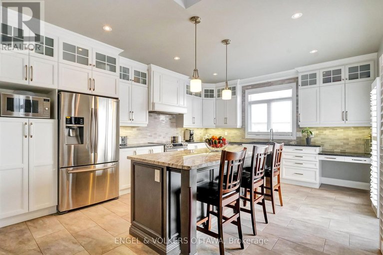 28893468/304-colmar-street/embrun/russell/ontario/K0A1W0_13