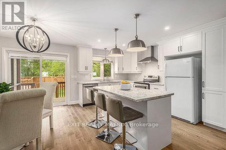 28820209/401-voyageur-place/embrun/russell/ontario/K0A1W1_6