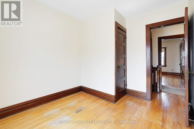 29645117/85-grove-avenue/old-ottawa-south/ottawa/ontario/K1S3A7_27