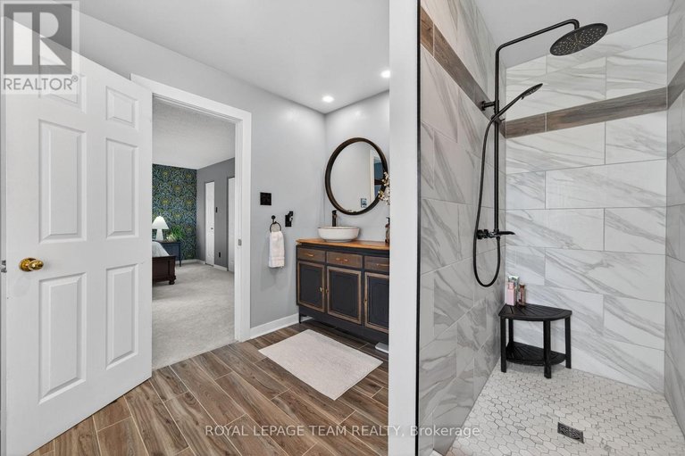 29629629/151-equestrian-drive/bridlewood/ottawa/ontario/K2M2C1_33