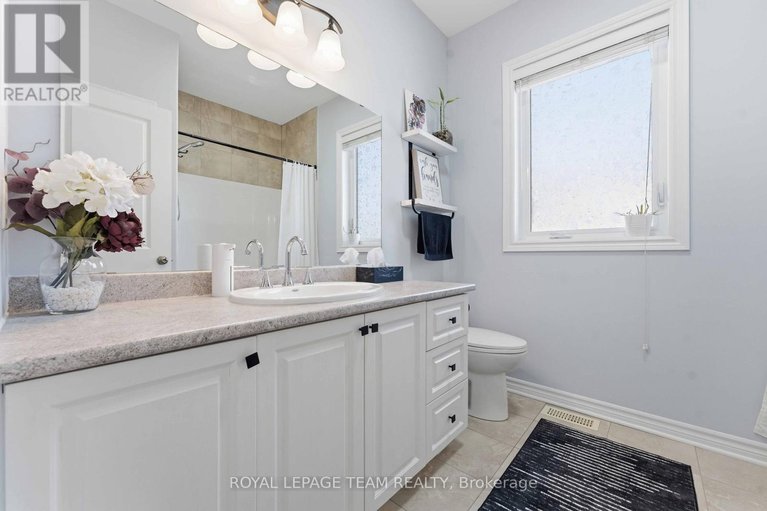 29563750/6868-sparkling-lake-way/greely/ottawa/ontario/K4P1R7_25