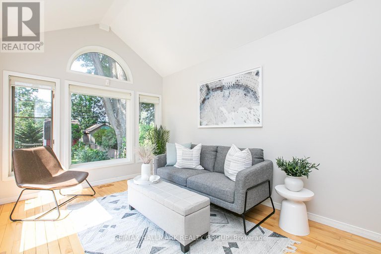 28437104/636-chapel-street/sandy-hill/ottawa/ontario/K1N7Z9_9