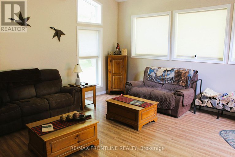 28731654/1943-drummond-concession-4c/drummond-n-elmsley-drummond-twp/drummondnorth-elmsley/ontario/K7H3C8_6