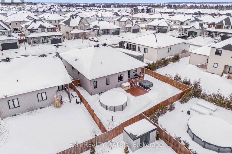 29368222/128-lyon-street/embrun/russell/ontario/K0A1W0_35