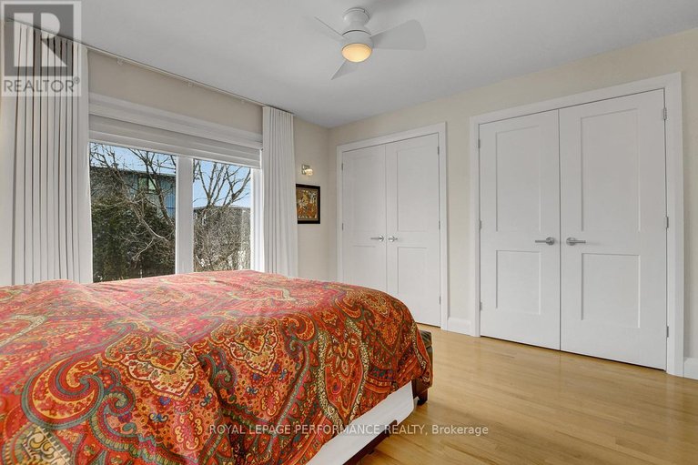 29629376/86-west-presland-road/overbrook/ottawa/ontario/K1K2C3_24