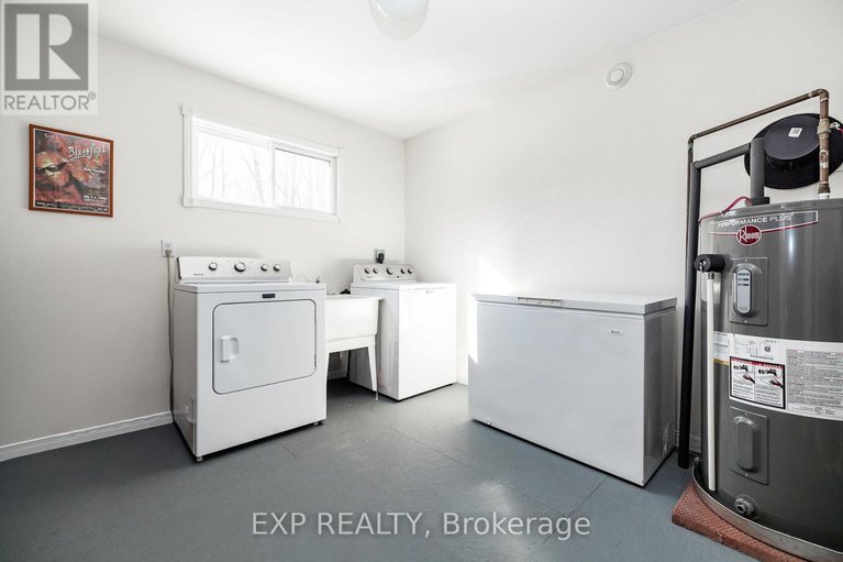 29369419/161-north-cote-drive/beckwith-twp/beckwith/ontario/K7C0C4_26