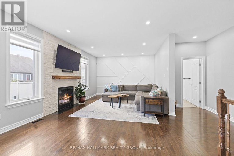 28811812/254-gracewood-crescent/blossom-parkkemp-parkfindlay-creek/ottawa/ontario/K1T0J1_3