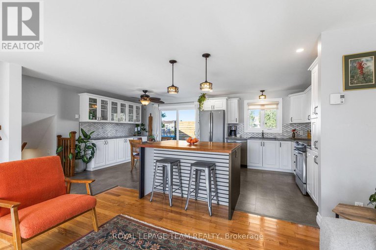 28940711/1965-patricia-street/town-of-rockland/clarence-rockland/ontario/K4K1B2_8