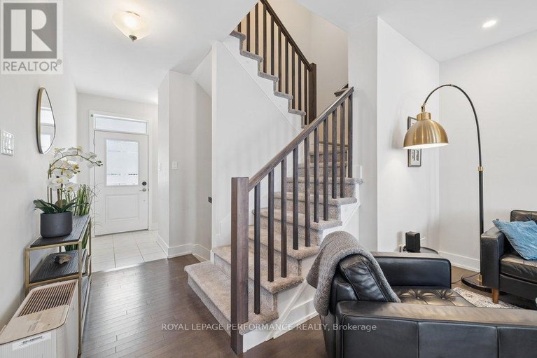 29445573/644-crevier-walk/orleans-village/ottawa/ontario/K1W0M7_10