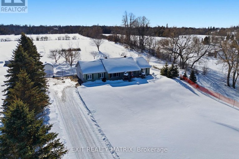 29367617/890-happy-hollow-road/vankleek-hill/champlain/ontario/K0B1R0_31