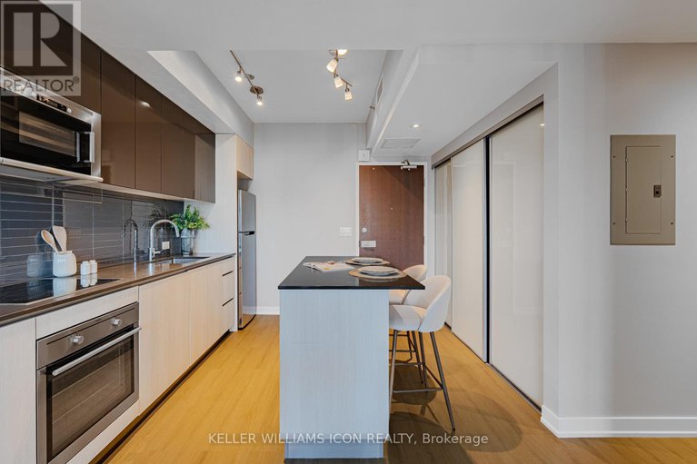 29363801/2015-199-slater-street/ottawa-centre/ottawa/ontario/K1P0C8_6