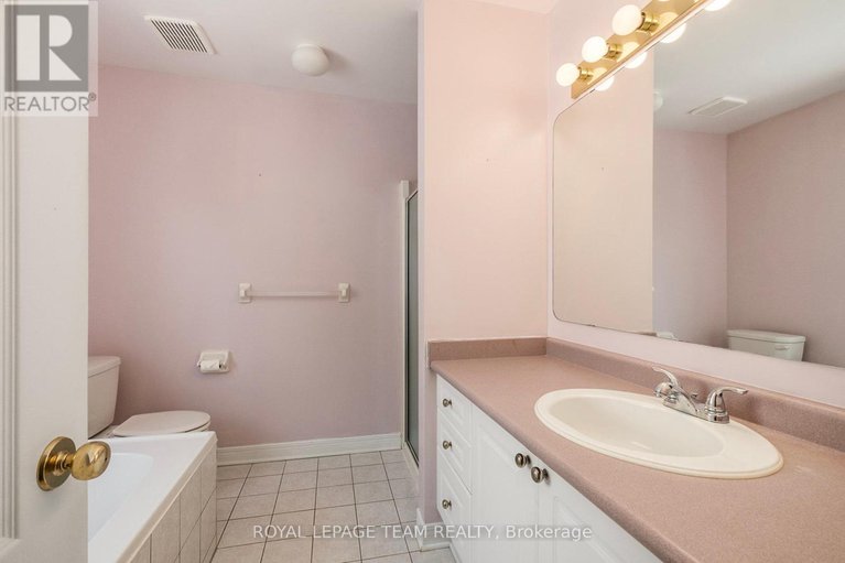 28728936/239-markland-crescent/barrhaven-east/ottawa/ontario/K2G6A9_26