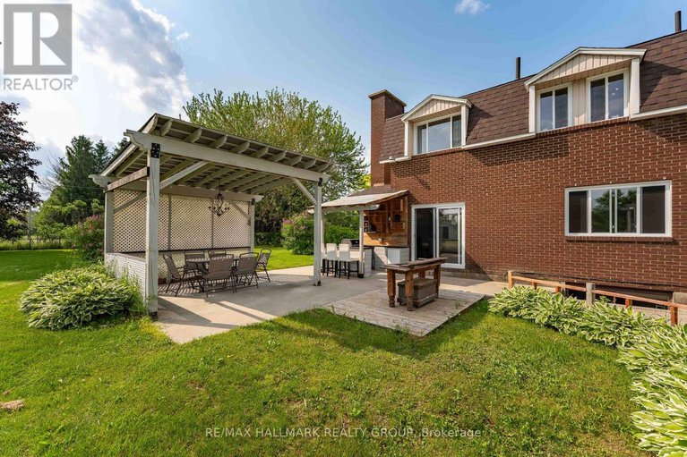 28470245/2914-pattee-road-e/champlain-twp/champlain/ontario/K6A2R2_49