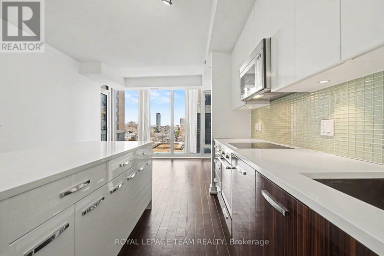 29581122/406-111-champagne-avenue-s/west-centre-town/ottawa/ontario/K1S5V3_12