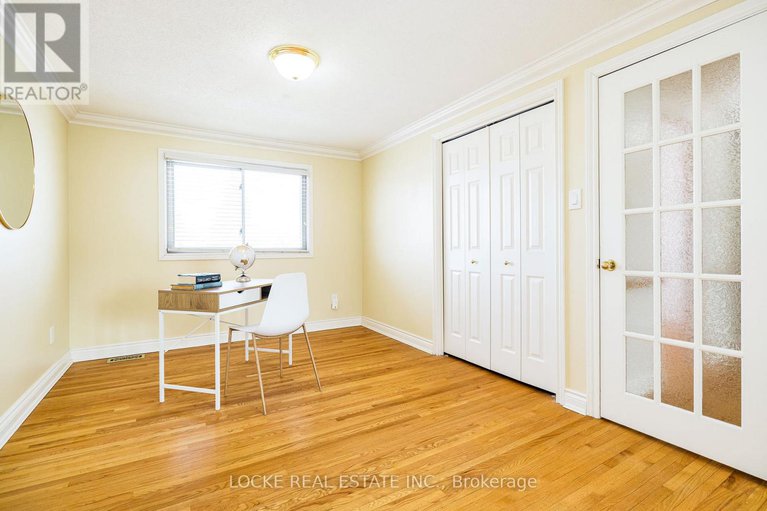 29431769/279-hoylake-crescent/bilberry-creekqueenswood-heights/ottawa/ontario/K1E1M1_27