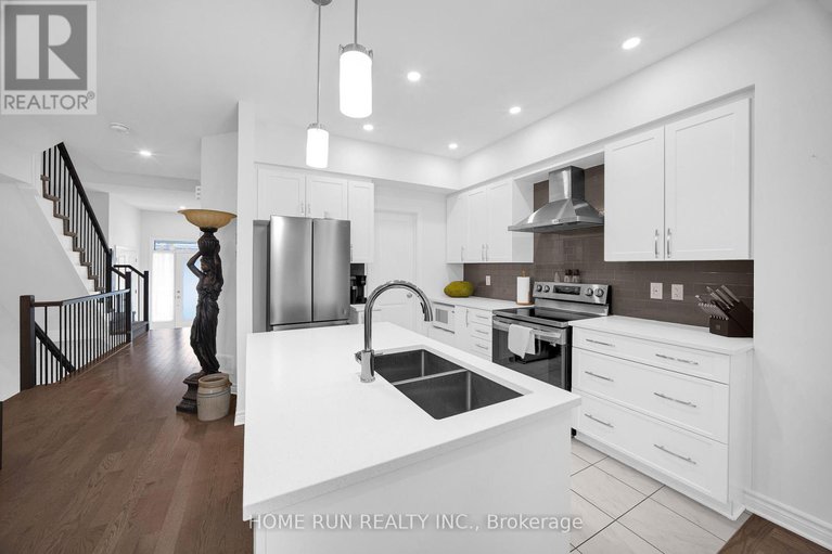 28682474/1016-eider-street/riverside-southgloucester-glen/ottawa/ontario/K4M1B2_15