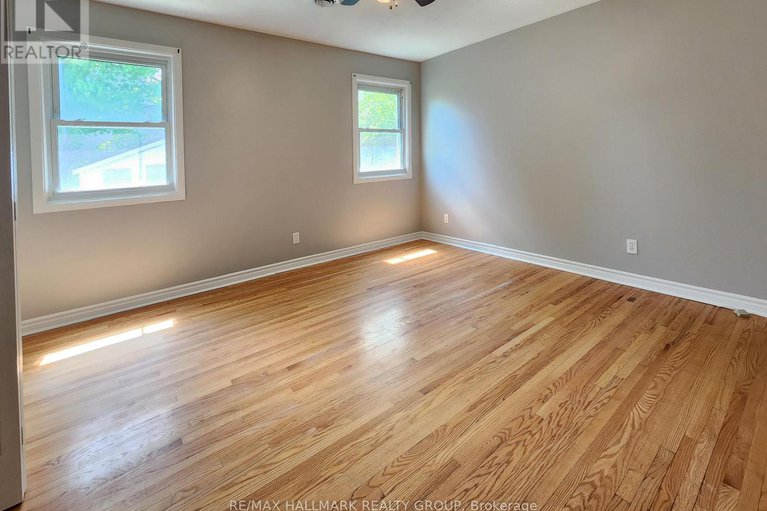 29114747/14-roberta-crescent/pheasant-run/ottawa/ontario/K2J1G6_16