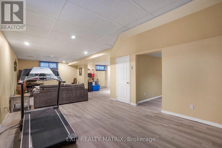 29241507/213-longueuil-street/lorignal/champlain/ontario/K0B1K0_23