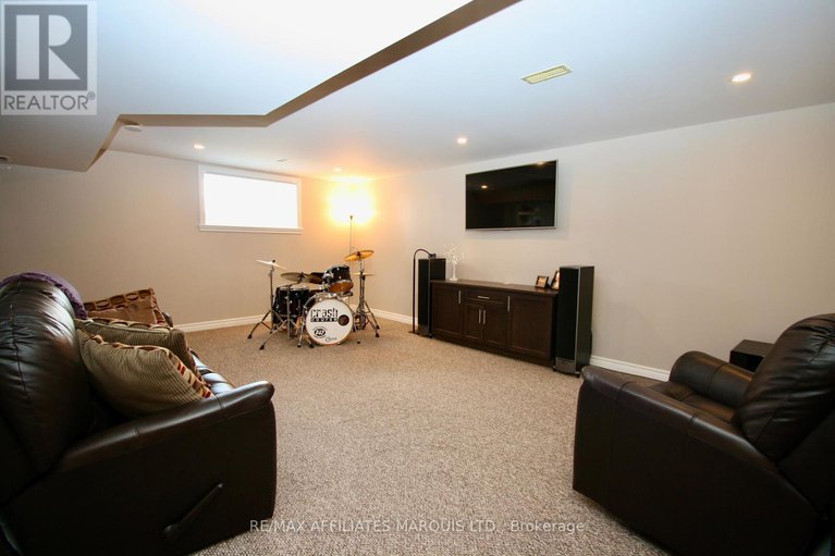 28786974/20447-patricia-lane/south-glengarry-lancaster-twp/south-glengarry/ontario/K0C1L0_15