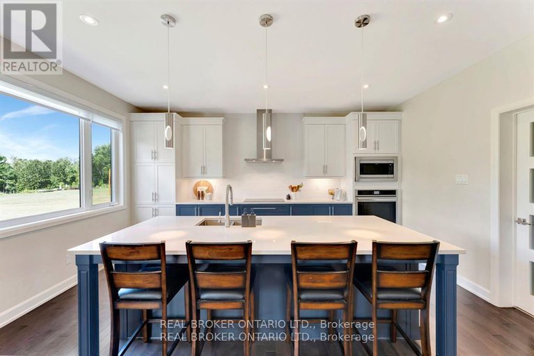 29099863/114-smith-road/north-grenville-twp-kemptville-south/north-grenville/ontario/K0G1T0_17