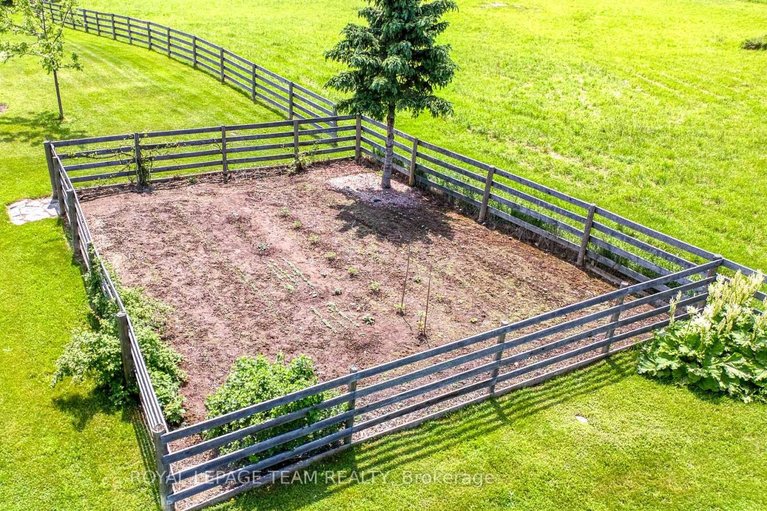 29541388/2931-ramsay-con-3c-road/mississippi-mills-ramsay-twp/mississippi-mills/ontario/K0A1A0_33