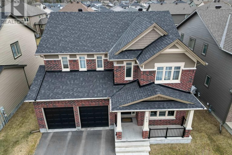 28678641/668-parkview-terrace/village-of-russell/russell/ontario/K4R0C7_3