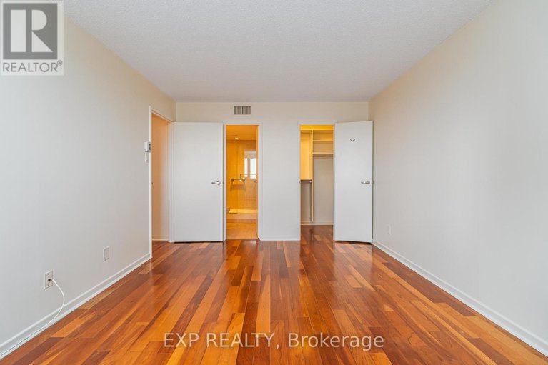 29036089/2305-2305-1500-riverside-drive/riverview-park/ottawa/ontario/K1G4J4_18