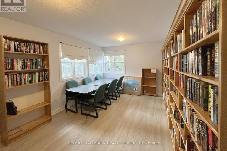 28920438/72-218-d-equestrian-drive/bridlewood/ottawa/ontario/K2M1E2_32