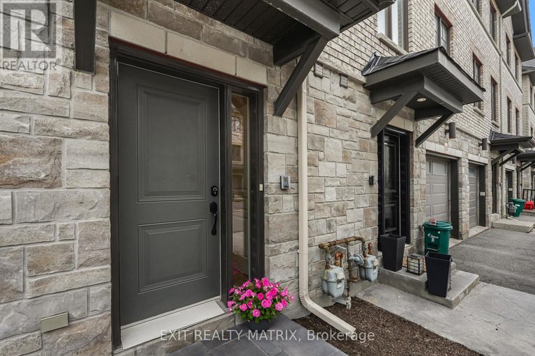 29684349/111-brilia-private/beacon-hill-south/ottawa/ontario/K1J0B7_2