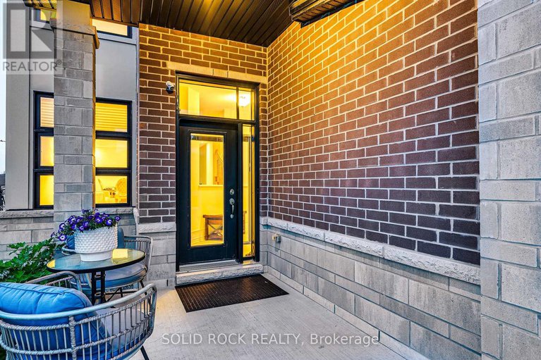 28518234/326-memorial-grove/riverside-southgloucester-glen/ottawa/ontario/K1X0C8_3