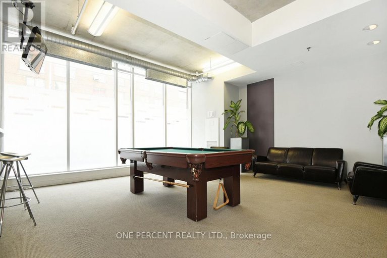 28529124/904-180-york-street/lower-townbyward-market/ottawa/ontario/K1N1J6_37