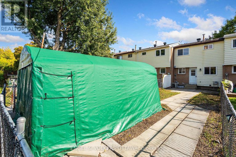 29096512/933-greenbriar-avenue/carleton-heights/ottawa/ontario/K2C0J8_37