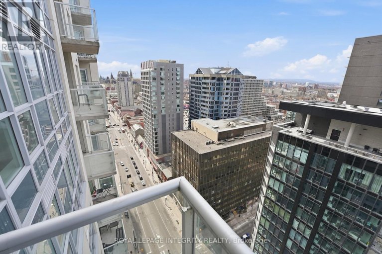 29657435/2403-242-rideau-street/sandy-hill/ottawa/ontario/K1N0B7_24