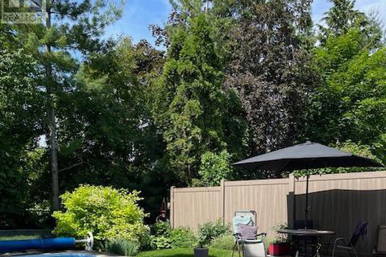 29296774/118-seabrooke-drive/glencairnhazeldean/ottawa/ontario/K2L2R4_41