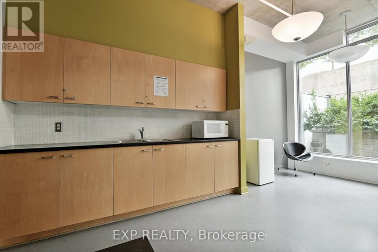 28998983/606-180-york-street/lower-townbyward-market/ottawa/ontario/K1N1J6_37