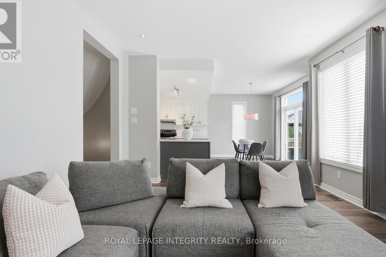 29677904/75-whernside-terrace/morgans-grantsouth-march/ottawa/ontario/K2W0C7_16