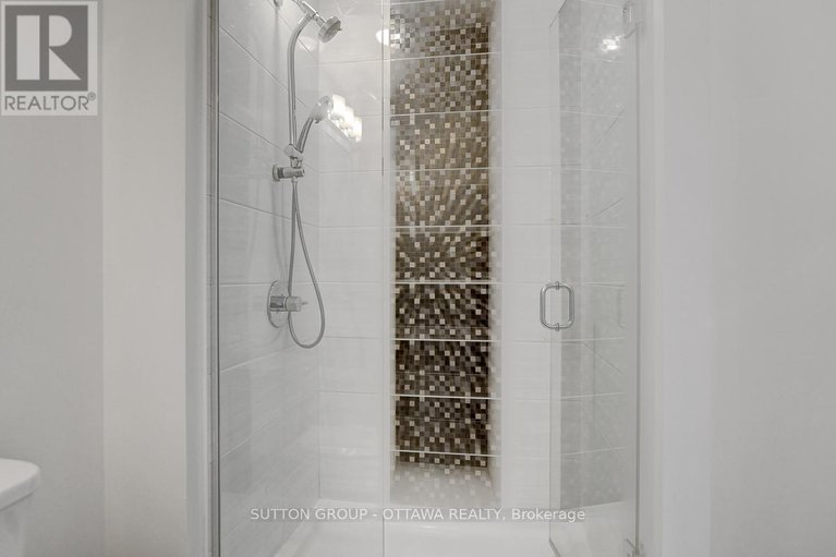 29233597/903-330-titan-private/borden-farmstewart-farmcarleton-heightsparkwood-hills/ottawa/ontario/K2G1G3_27