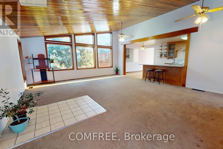 29409348/146-old-colony-road/glencairnhazeldean/ottawa/ontario/K2L1M4_2