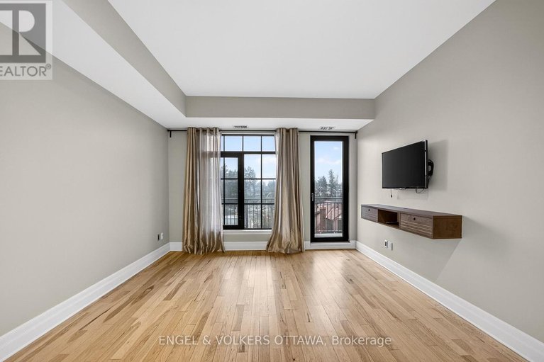 29609712/410-327-breezehill-avenue-s/west-centre-town/ottawa/ontario/K1Y1R6_17