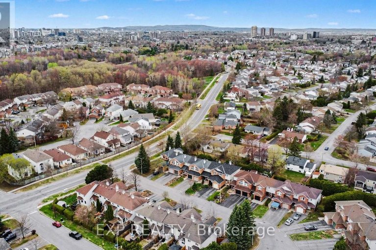 29680909/4303-sunwood-crescent/carson-grove/ottawa/ontario/K1J1B8_29