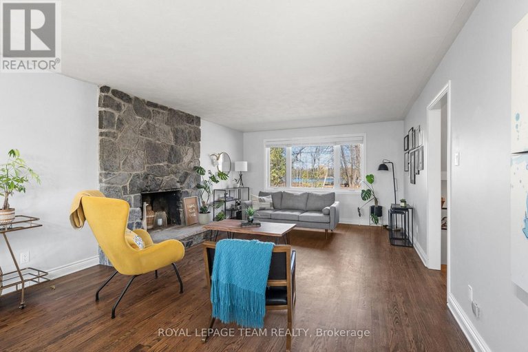 29662384/1081-boucher-crescent/manotick-south-to-roger-stevens/ottawa/ontario/K4M1B3_8