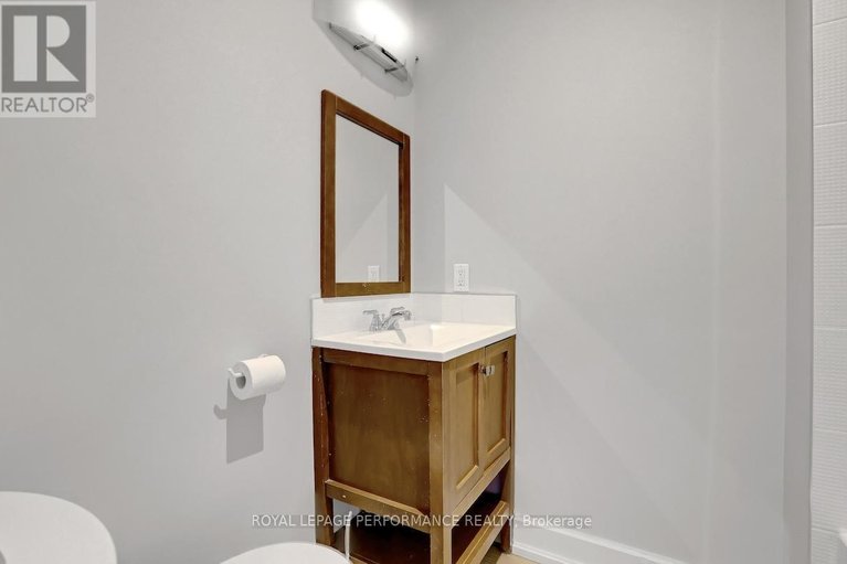 29660166/1285-livingstone-avenue/alta-vista/ottawa/ontario/K1H7P7_34