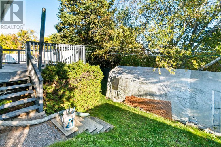 28973878/2705-laurier-street/town-of-rockland/clarence-rockland/ontario/K4K1A3_37
