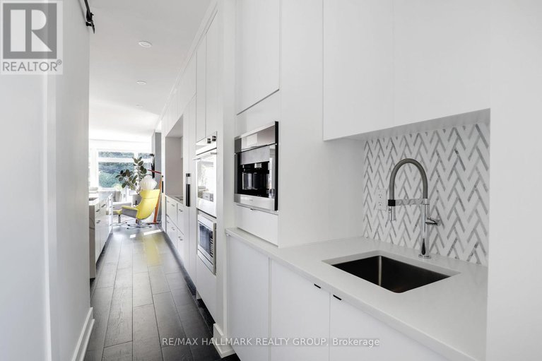 28843847/2154-rice-avenue/woodroffe/ottawa/ontario/K2A0C4_9