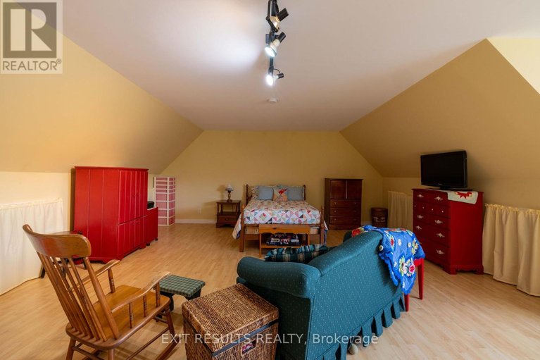 29673655/8-ravary-street/champlain-twp/champlain/ontario/K0B1K0_22